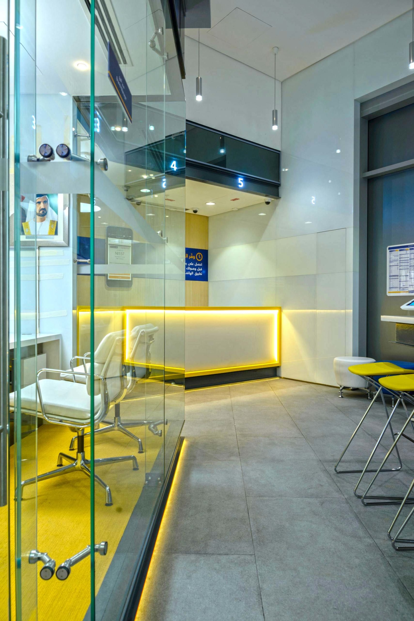 emirates-nbd-dubai-mall-branch-bank-financial-investments-interior